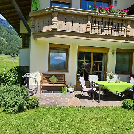 Komfort-ferienwohnung Suedbalkon, Ruhige Lage - Tirol Reutte