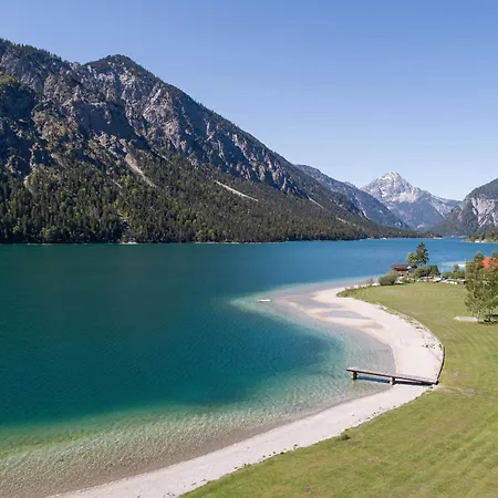 Komfort-ferienwohnung Suedbalkon, Wohnzimmer, 2 Schlafzimmer, Ruhige Lage - Tirol
