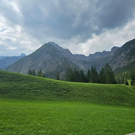 Komfort-ferienwohnung Suedbalkon, Ruhige Lage - Tirol Apartment Reutte