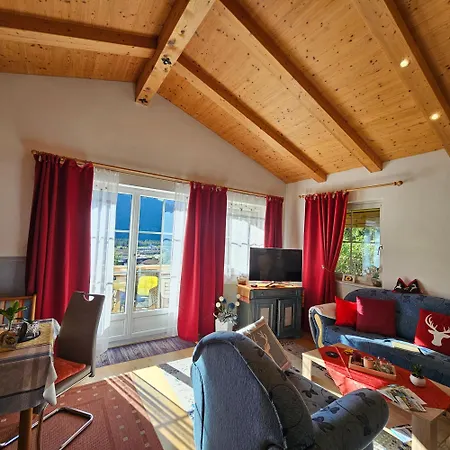Unverbaute Panoramalage, Bergblick, Erholung, Komfort, Sued-Balkon, Wohnzimmer, 2 Schlafzimmer, Ruhig شقة روتته