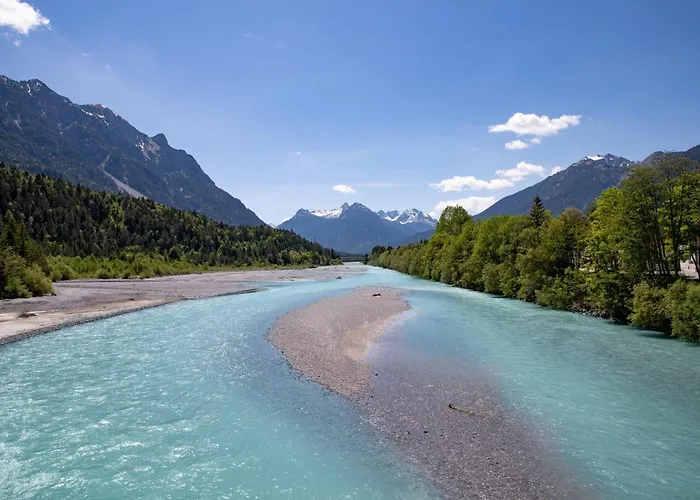 Daire Einzigartig, Bergblick, Erholung Pur, Komfort, Balkon, Wohnzimmer, 2 Schlafzimmer, Ruhig Reutte