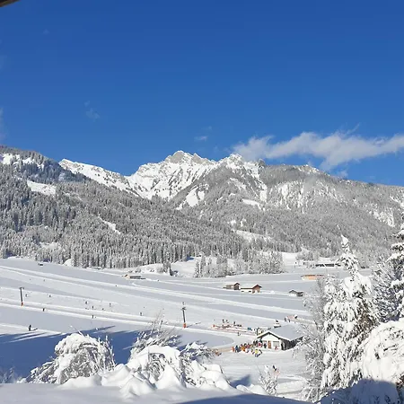 Apartament Einzigartig, Bergblick, Erholung Pur, Komfort, Balkon, Wohnzimmer, 2 Schlafzimmer, Ruhig *