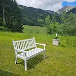 Einzigartig, Bergblick, Erholung Pur, Komfort, Balkon, Wohnzimmer, 2 Schlafzimmer, Ruhig