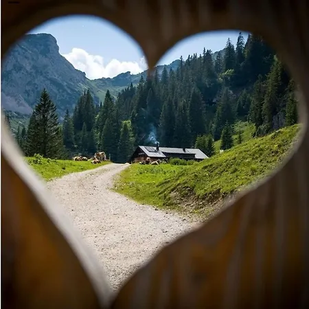 Einzigartig, Bergblick, Erholung Pur, Komfort, Balkon, Wohnzimmer, 2 Schlafzimmer, Ruhig Lägenhet *