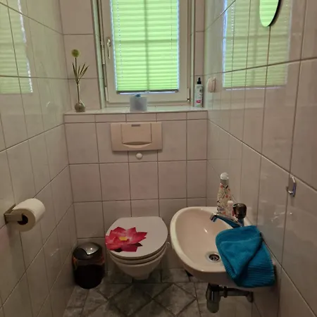 Lägenhet Einzigartig, Bergblick, Erholung Pur, Komfort, Balkon, Wohnzimmer, 2 Schlafzimmer, Ruhig Reutte