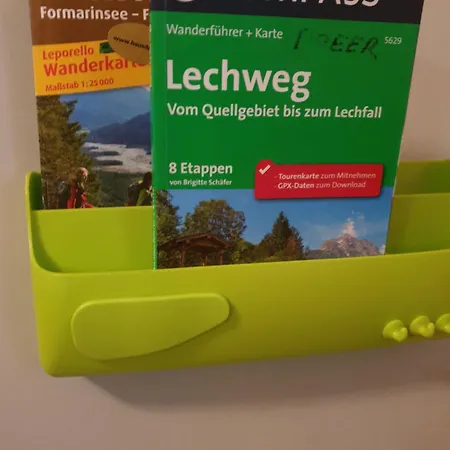 Lägenhet Einzigartig, Bergblick, Erholung Pur, Komfort, Balkon, Wohnzimmer, 2 Schlafzimmer, Ruhig Reutte