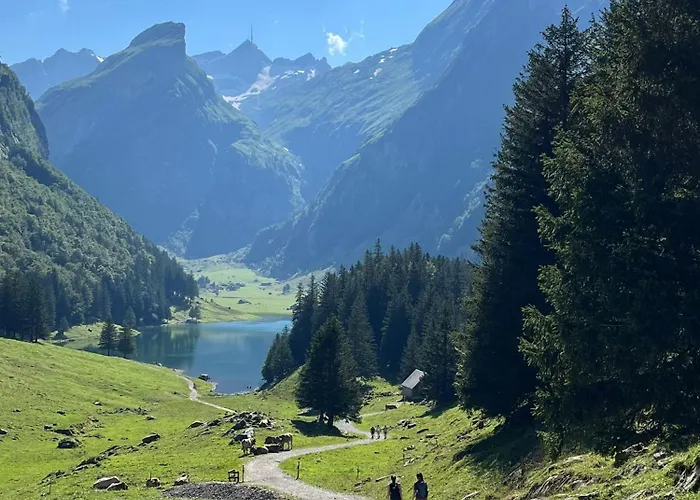 Einzigartig, Bergblick, Erholung Pur, Komfort, Balkon, Wohnzimmer, 2 Schlafzimmer, Ruhig * Reutte