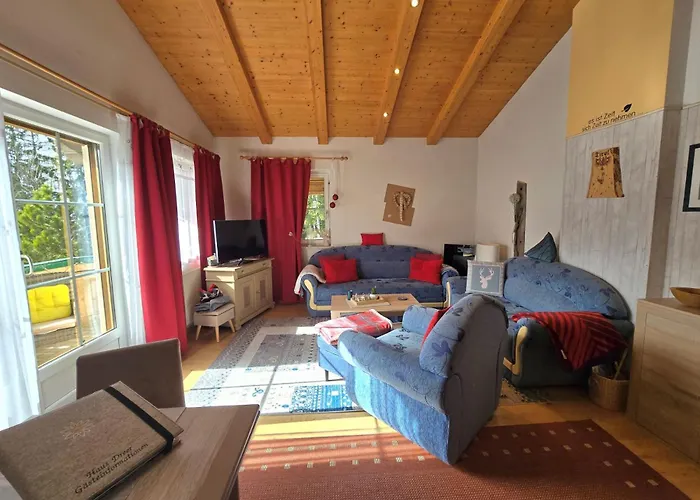 Apartment Einzigartig, Bergblick, Erholung Pur, Komfort, Balkon, Wohnzimmer, 2 Schlafzimmer, Ruhig *